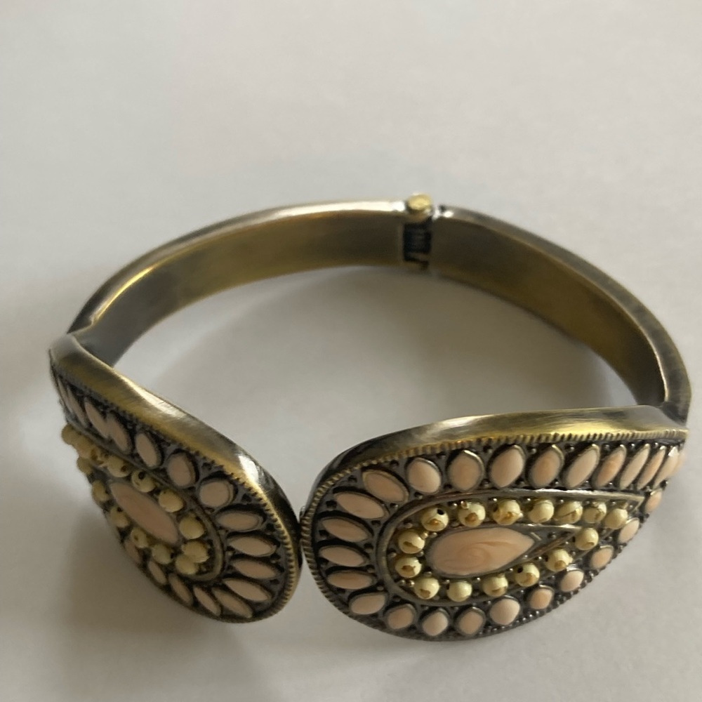 Vintage Tear Drop Cuff Bracelet with Mother of Pearl set on Brass Metal